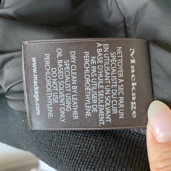 ❣️SOLD❣️Mackage holt renfrew bomber jacket - Picture 6 of 11